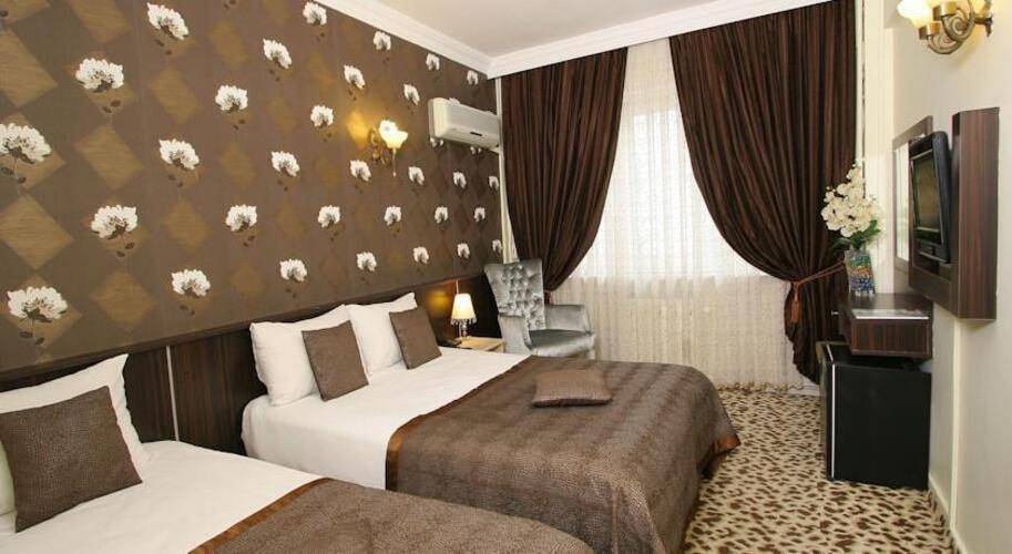 Maya Hotel