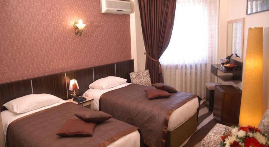 Maya Hotel