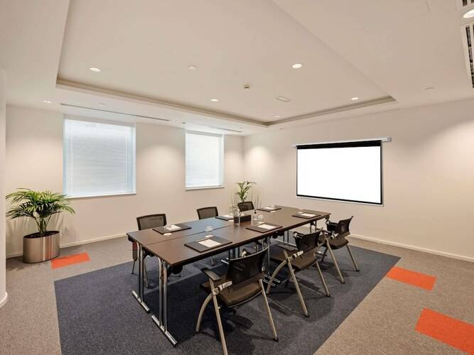 Ibis World Trade Center