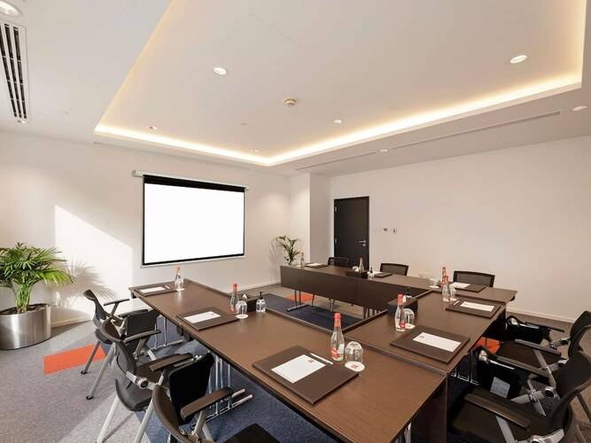 Ibis World Trade Center