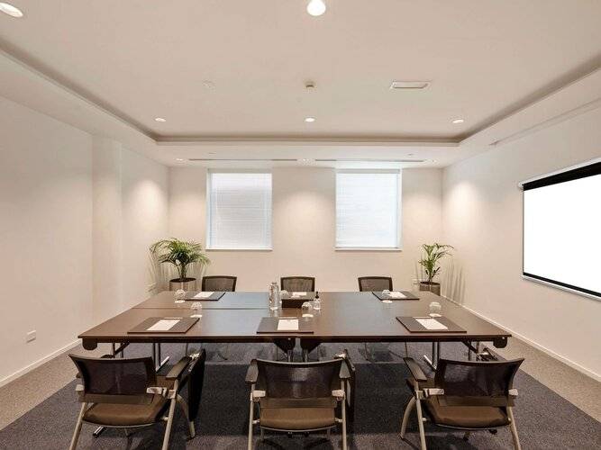 Ibis World Trade Center