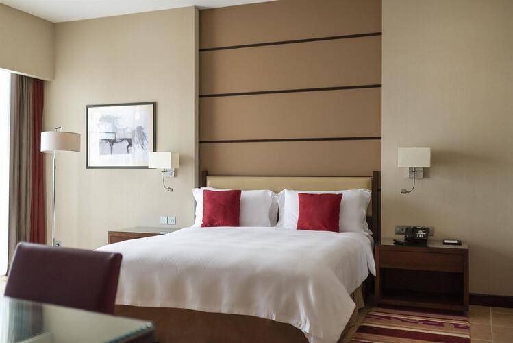 Khalidiya Palace Rayhaan Hotel By Rotana