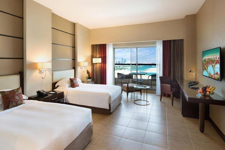 Khalidiya Palace Rayhaan Hotel By Rotana