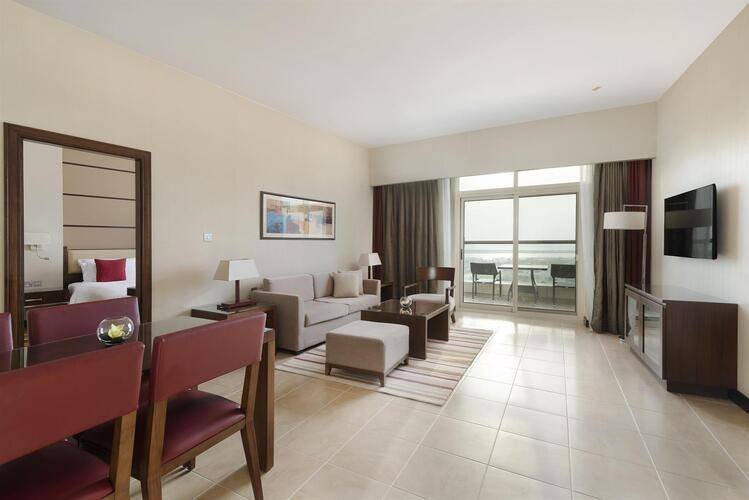 Khalidiya Palace Rayhaan Hotel By Rotana