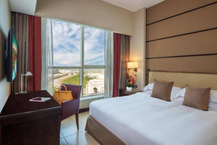 Khalidiya Palace Rayhaan Hotel By Rotana