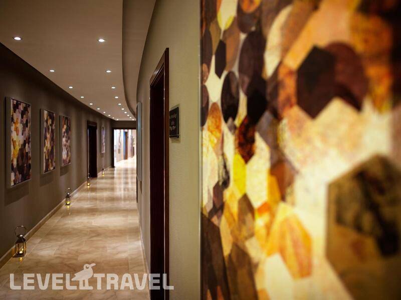Фотография Khalidiya Palace Rayhaan Hotel By Rotana