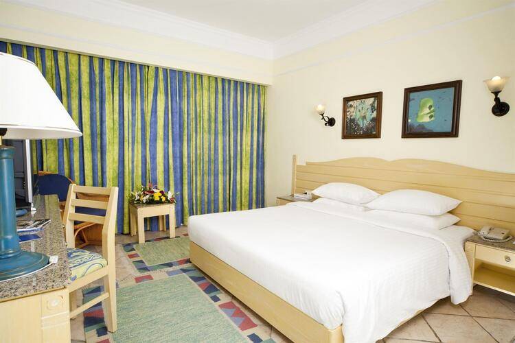 Coral Beach Resort Tiran