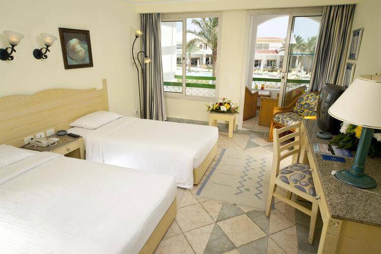 Coral Beach Resort Tiran