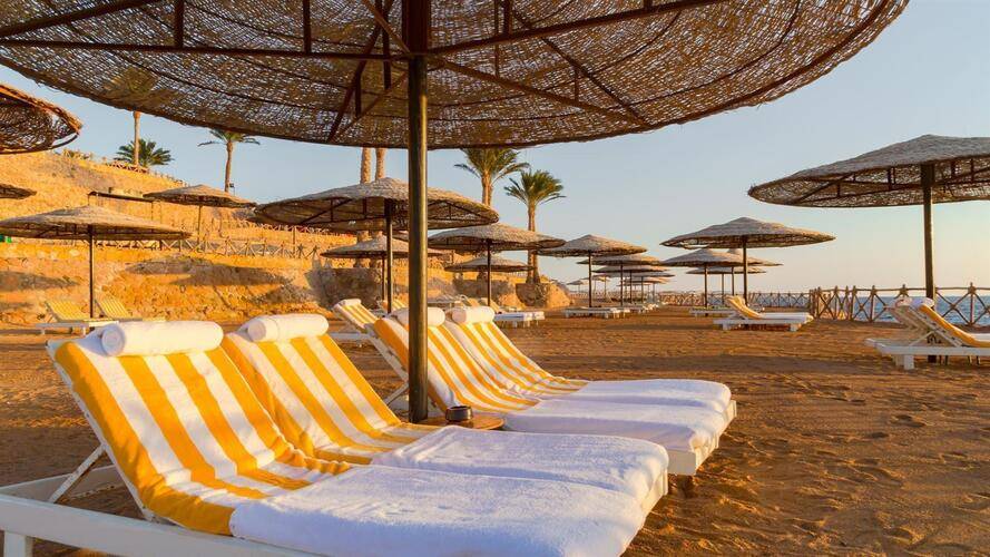 Coral Beach Resort Tiran