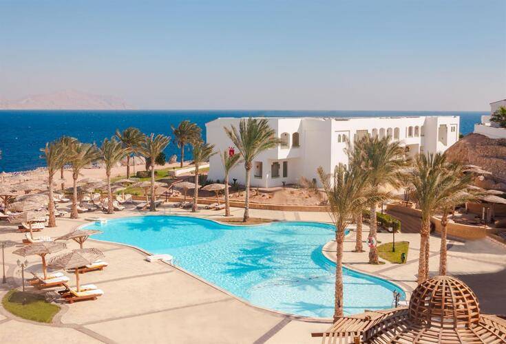 Coral Beach Resort Tiran
