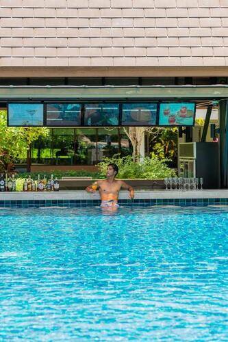 Naithonburi Beach Resort
