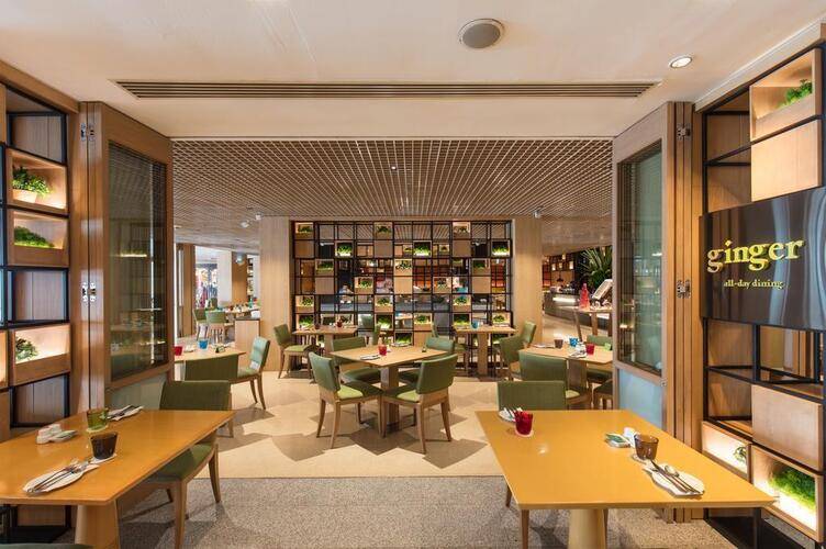 Holiday Inn Bangkok Hotel