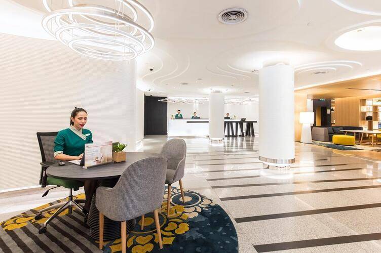 Holiday Inn Bangkok Hotel