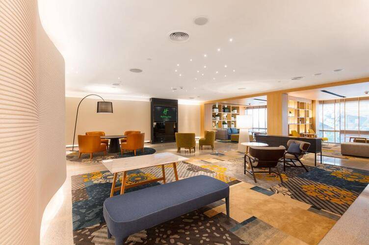 Holiday Inn Bangkok Hotel
