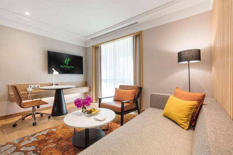 Holiday Inn Bangkok Hotel