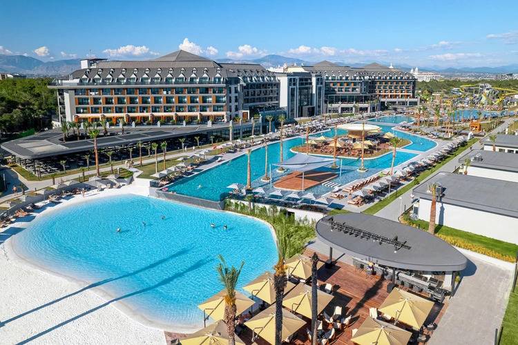 Lago Hotel (Ex. Nashira Resort Hotel & Aqua Spa)