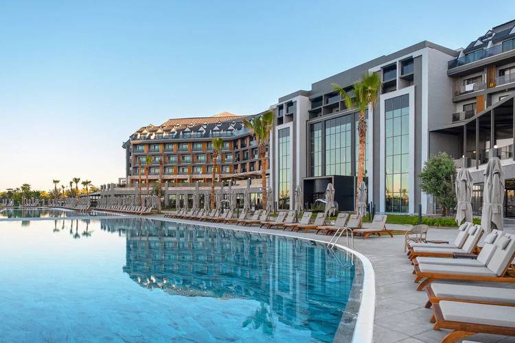 Lago Hotel (Ex. Nashira Resort Hotel & Aqua Spa)