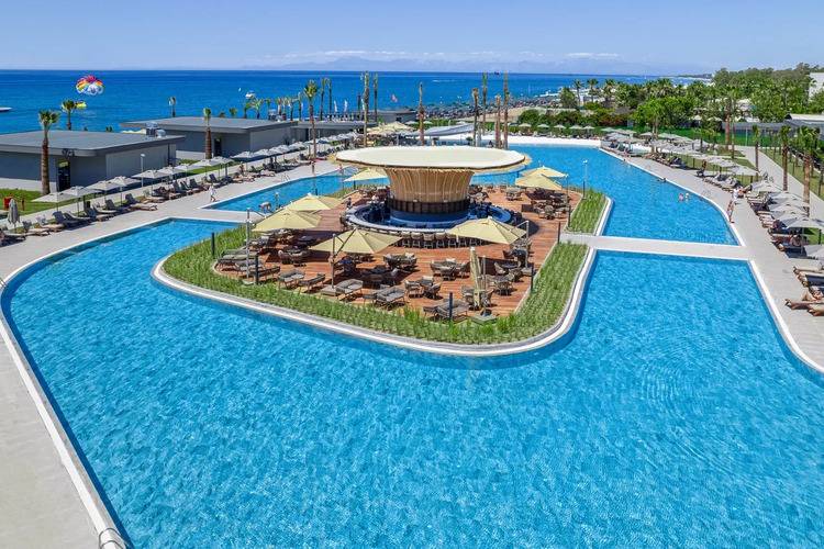 Lago Hotel (Ex. Nashira Resort Hotel & Aqua Spa)