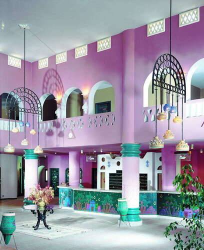 Sonesta Club