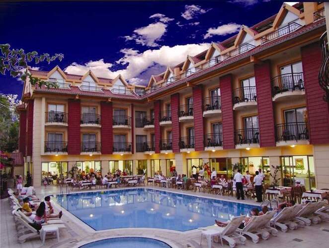 Astoria Hotel & Spa