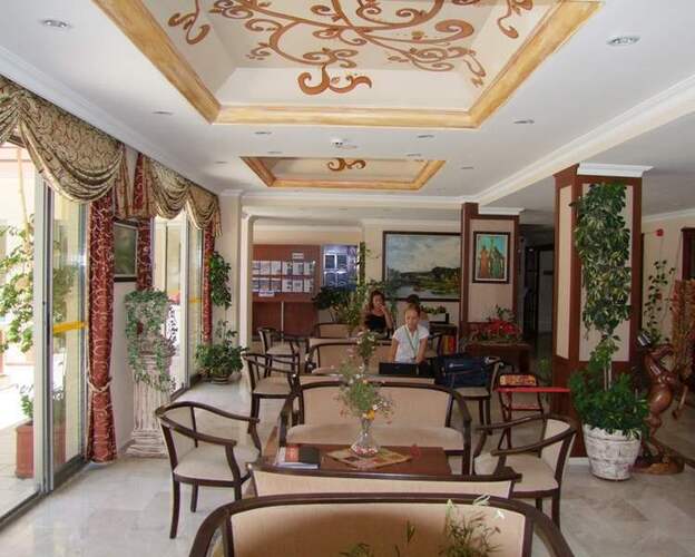 Astoria Hotel & Spa
