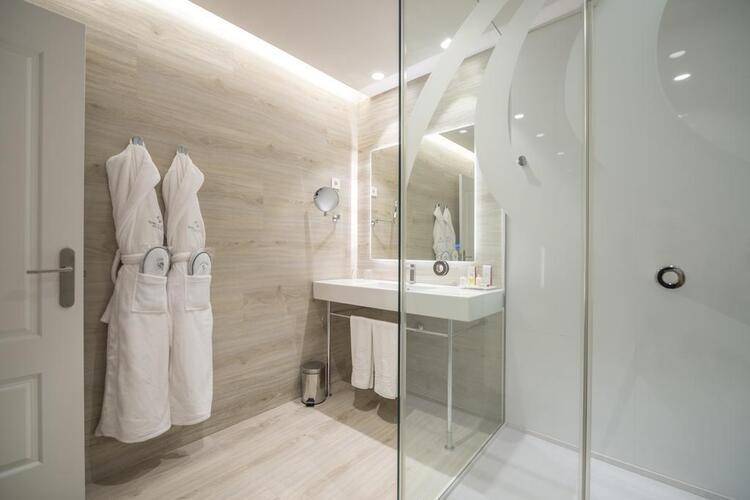 Salles Pere IV Hotel