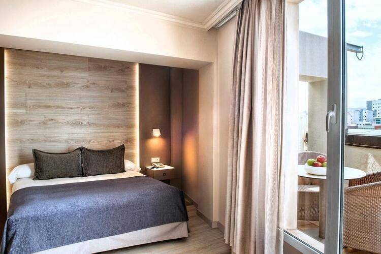 Salles Pere IV Hotel