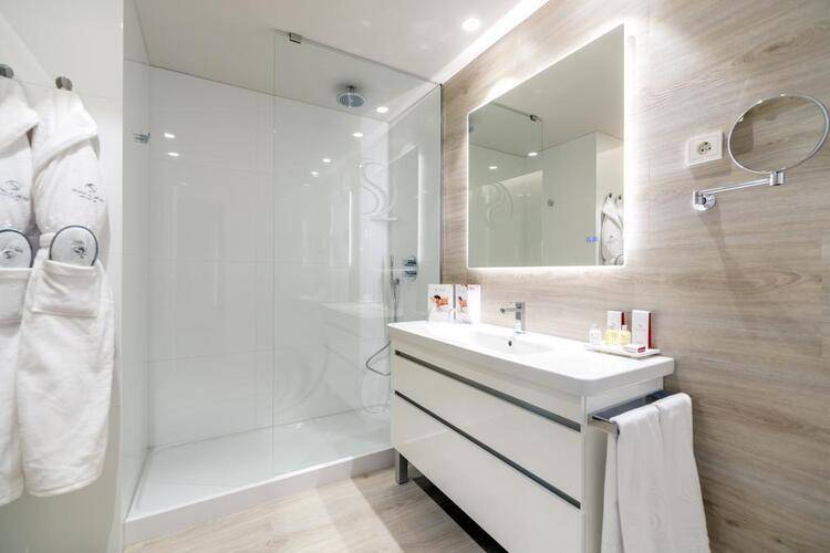 Salles Pere IV Hotel