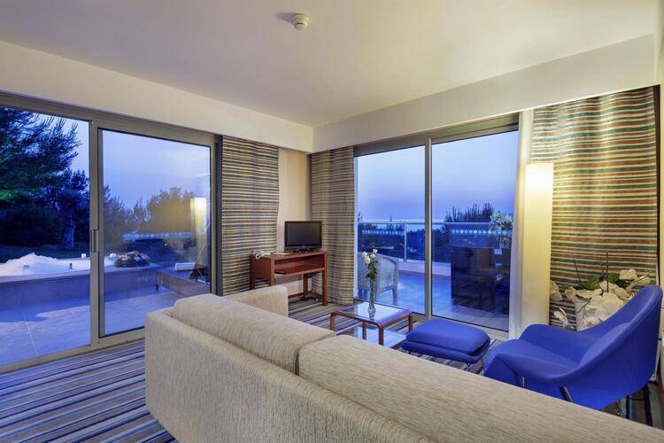 Pine Bay Holiday Resort