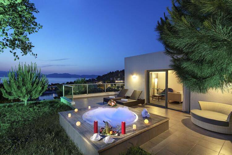 Pine Bay Holiday Resort
