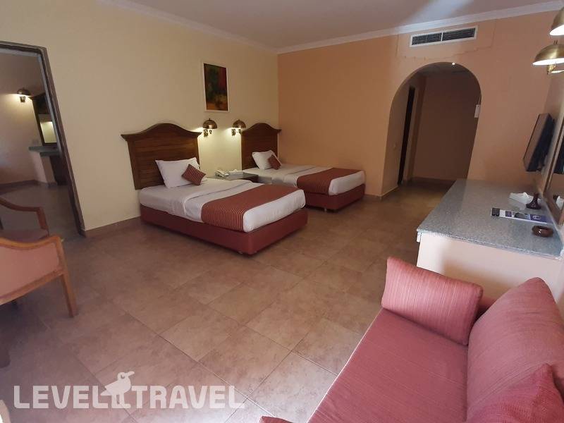 Фотография Aladdin Beach Resort