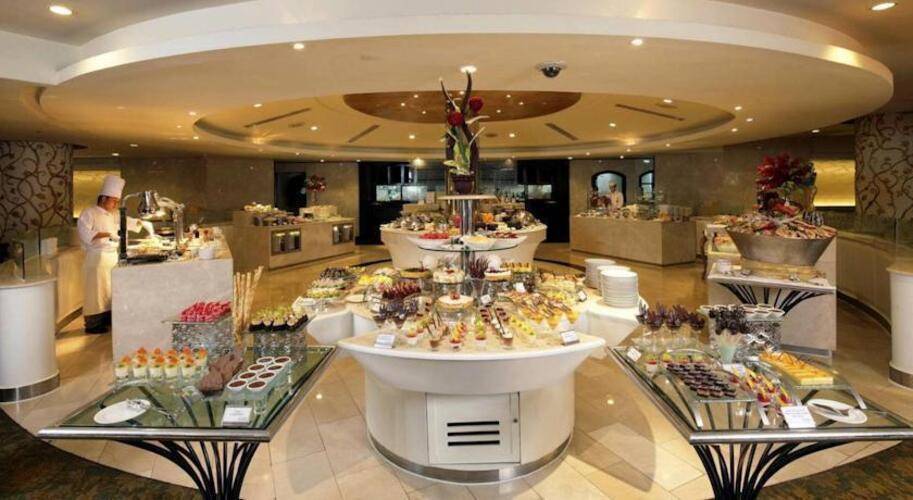 Dusit Thani Bangkok Hotel