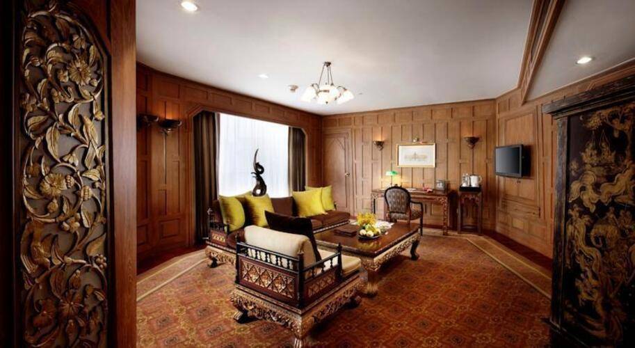 Dusit Thani Bangkok Hotel