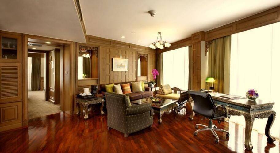 Dusit Thani Bangkok Hotel