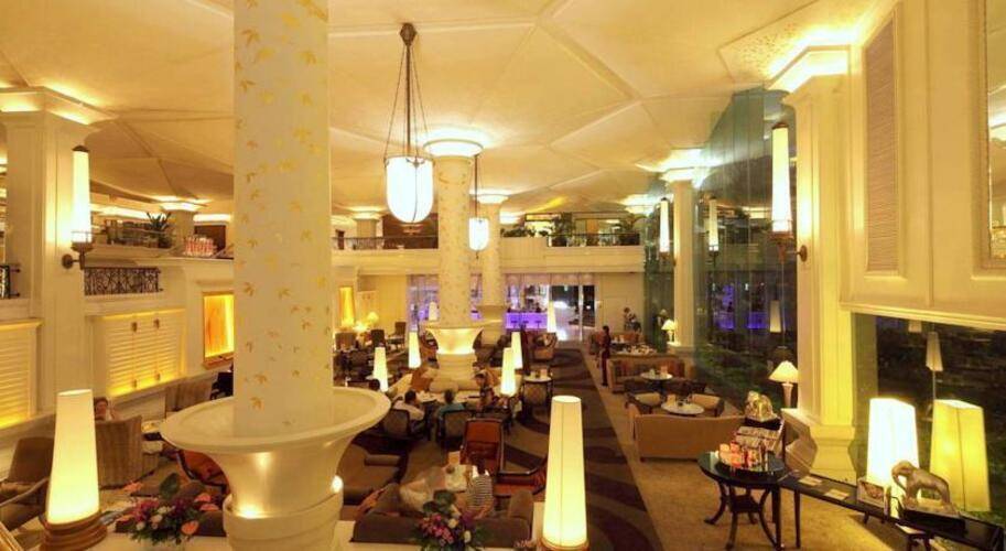 Dusit Thani Bangkok Hotel
