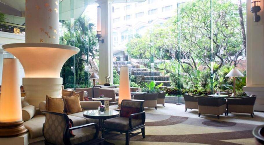Dusit Thani Bangkok Hotel