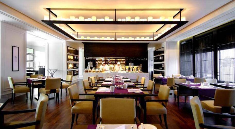JW Marriott Bangkok Hotel