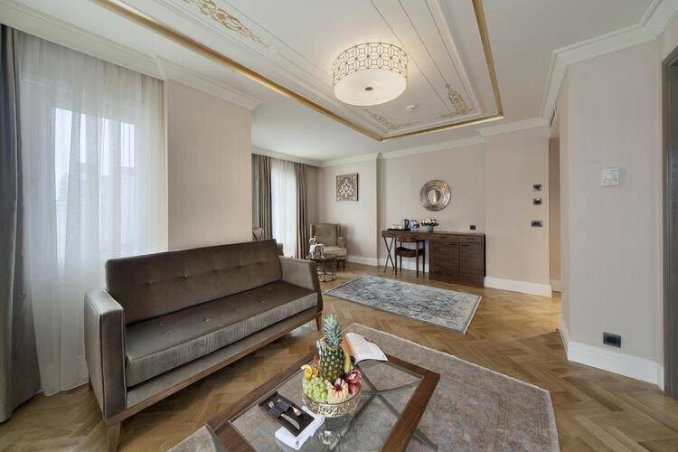 Golden Age 1 Hotel