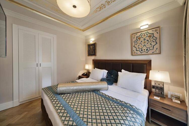 Golden Age 1 Hotel