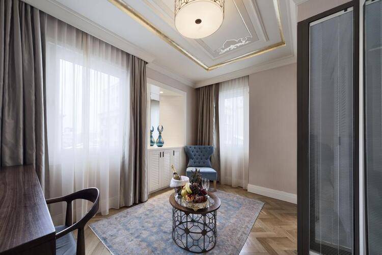 Golden Age 1 Hotel