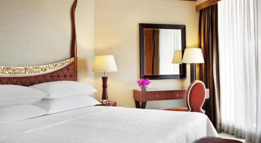 Royal Orchid Sheraton Hotel