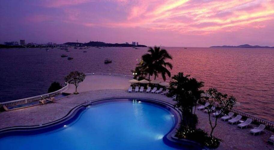 Dusit Thani Pattaya Hotel