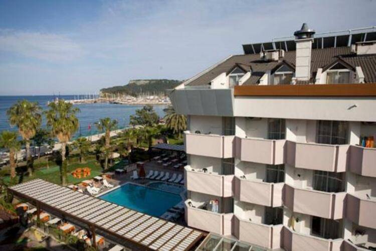 Fame Beach Hotel (Ex.Fame Residence Park)