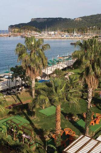 Fame Beach Hotel (Ex.Fame Residence Park)