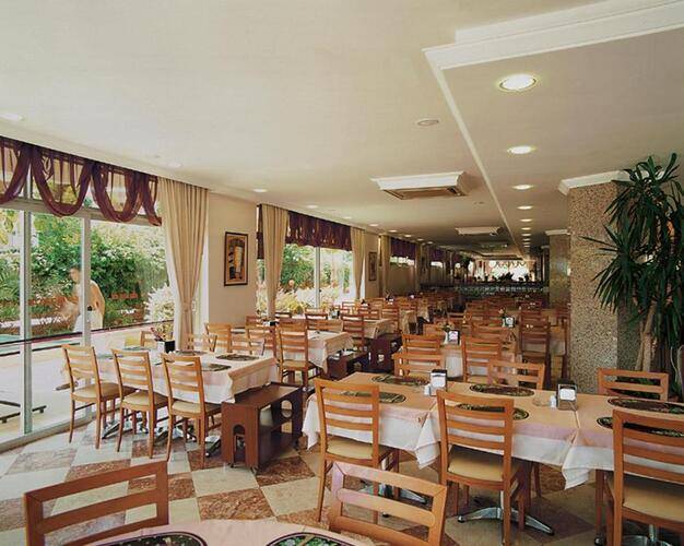 Fame Beach Hotel (Ex.Fame Residence Park)