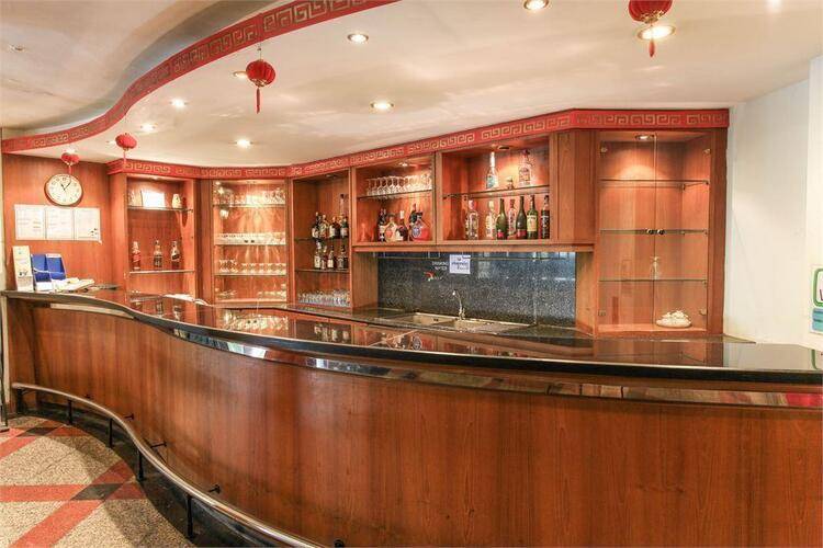Camelot Hotel