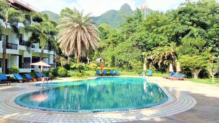 Chang Buri Resort & Spa