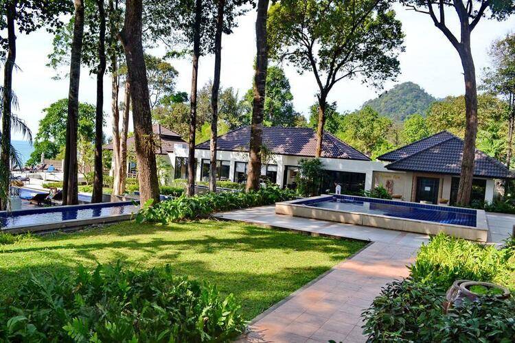 Chang Buri Resort & Spa