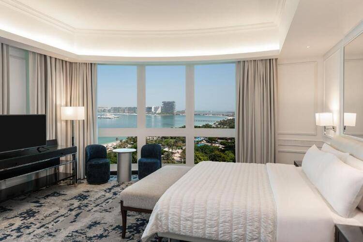 Le Meridien Mina Seyahi Beach Resort & Marina