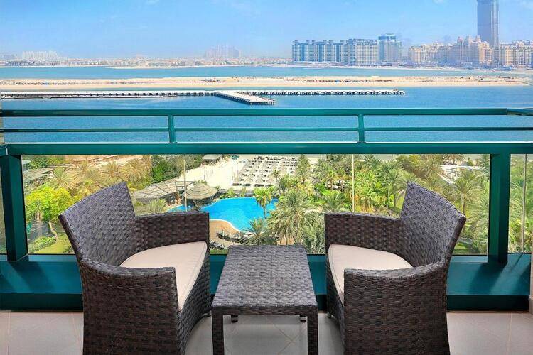 Le Meridien Mina Seyahi Beach Resort & Marina